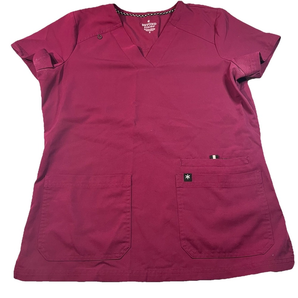 Beyond Scrubs Women's Scrub‎ Top V Neck Size Small EUC
